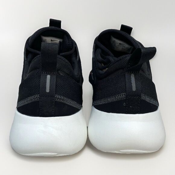 Athletic_Shoes